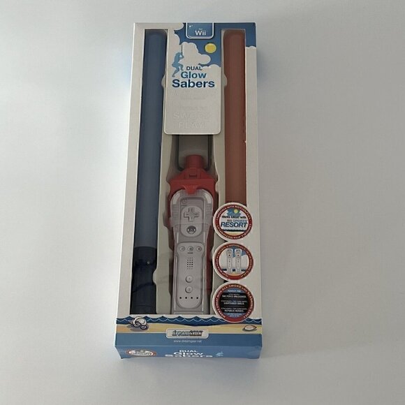 NEW dreamGear for Nintendo Wii Dual Glow Sabers Red Blue Attachments Light Up - Picture 1 of 10